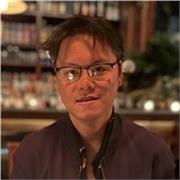 Economics and finance tutor, 15+ years industry experience in markets
