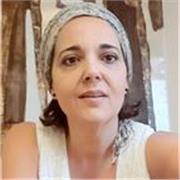 Responsable, dinámico, honesta, empatica, Leal, alegre, creativa, sociable.