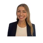 Me defino por ser una persona atenta, flexible y con motivación. Puedo dar clases para todas las edades