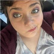 Laureata in Farmacia, disponibile per dopo scuole elementari e medie