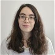 Dottoranda di scienze sociali offre lezioni di psicologia, sociologi, filosofia