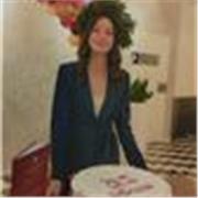 Laureata in Lettere, offro ripetizioni di materie umanistiche ed inglese per tutte le età.