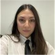 Maestra de 25 años titulada en Educación Infantil y Primaria, especializada en Pedagogía Terapéutica.