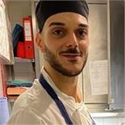 Chef of Italian cuisine who loves teaching what he knows and making people passionate about this fantastic world