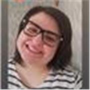 Sono una ragazza che ama insegnare, l'insegnamento è la mia vita! 