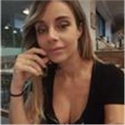 Sono una mamma e sono abituata a stare con i bambini, disponibile ad aiutare i piccoli a fare compiti, a perfezionare il metodo. 