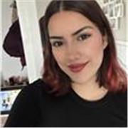 Estudiante de traducción con alto nivel de inglés ofrece clases particulares de inglés de cualquier nivel. Presencial u online