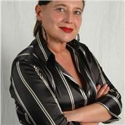 Insegno inglese e spagnolo a bambini ed adulti da remoto. In modo vivace ed accattivante.