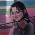 Profesora de violín con experiencia: todos los niveles