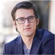 Comédien formé à Arts en Scène vous invite à vous découvrir : Cours individuels, travail de scène, préparation d'audition