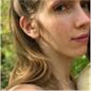 Deutsch-Tutorin, die gerne Kinder aus jeder Altersgruppe unterrichtet. Ich unterrichte ebenfalls Geschichte. 