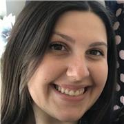 Studentessa Scienze della formazione primaria con certificato B1 Cambridge