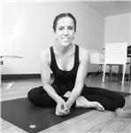 Realizó clases de yoga a domicilio y online