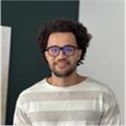 Étudiant ingénieur donne des cours de mathématiques personnalisés 