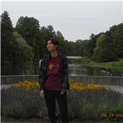 Offro lezioni di Inglese a student* delle medie e superiori e il mio obiettivo è che diventi la loro materia preferita.