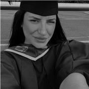 Psychology-trained coaching tutor offering structured online lessons for adults focused on confidence, mindset, and achieving goal