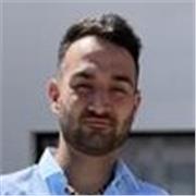 Ingeniero que puede dar química y mates a cualquier nivel, desde la ESO hasta la universidad. También podría dar clase de música