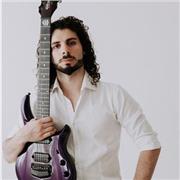 Insegnante di Chitarra Elettrica per tutti i livelli e di Chitarra Classica per principianti ed intermedi
