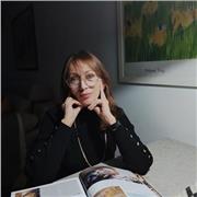 Doctorada en Derecho y Ciencias Sociales. Especialista en Educación Cívica y Estrategia en Políticas Públicas.