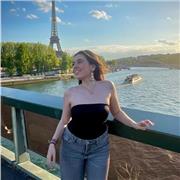 Profesora de Educación Infantil y Primaria ofrece clases particulares personalizadas en Madrid, con experiencia en colegios y camp