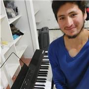 Profesor de piano con experiencia en línea sólo entre semana