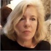 Traduzco textos del francés al español y a la inversa. Y me ofrezco también para traducciones simultáneas en los idiomas.