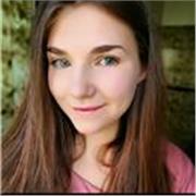 Studentessa di medicina bilingue insegna francese