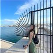 Language student, Native Italian Speaker who gives italian lessons