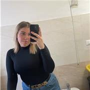 Sono una studentessa universitaria di Lingue e letteratura moderne e studio Inglese e Spagnolo, offro ripetizioni in presenza.