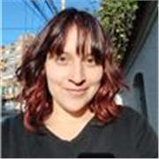 Profesora de apoye en clases de quimica general