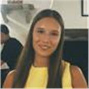 Amo aiutare i più piccoli a imparare facilitandoli e dandogli consigli per lo studio 