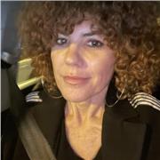 Insegnante impartisce lezioni di grammatica e letteratura inglese