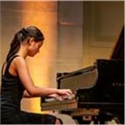 Pianiste diplomée du conservatoire, 12 ans d'expérience, donne cours à domicile pour tout niveaux à Metz 
