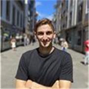 Profesor de inglés especializado en preparación para exámenes del Trinity College London