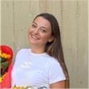 Ragazza diplomata in scienze umane, con ulteriori attestati , impartisce lezioni private a ragazzi di scuola elementare e media