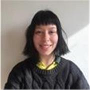 Profesora de inglés egresada de colegio The English Institute y Universidad Diego Portales