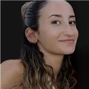 profesora de inglés y lenguas imparte clases particulares a niños de todas las edades