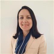 Griechischlehrerin mit langjähriger Unterrichtserfahrung, die Griechisch für alle Altersgruppen unterrichtet