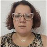 Persona acabando carrera de matemáticas con ganas de empezar en el sector