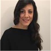 Amo aiutare le persone a superare qualsiasi difficoltà, rapportandomi in modo genuino e semplice.