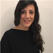 Amo aiutare le persone a superare qualsiasi difficoltà, rapportandomi in modo genuino e semplice.