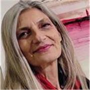 artista con anni di esperienza come insegnante