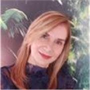 Economista que transforma números en aprendizaje. Profesora de Matemáticas