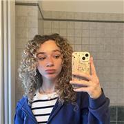 Mi chiamo Margherita e offro ripetizioni/aiuto compiti a ragazzi che frequentano elementari, medie e superiori