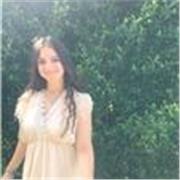 ragazza offre lezioni di spagnolo a studenti, Messina