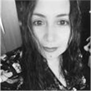 Luz who teaches English subject online or face to face.