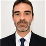 Soy Walter, profesor titulado de Barcelona con más de 10 años de experiencia en colegios internacionales