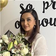 Qualified Primary Teacher (QTS) offering English and Maths tuition for KS1-KS2 children, including phonics and SATs support.