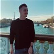 Estudiante de 5 curso de Derecho/ADE da clases de economía y matemáticas