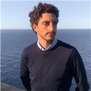 Profesor de arte graduado en diseño y moda y master en profesorado para la ESO y Bachillerato ofrece clases de dibujo y moda para niños y adultos en Barcelona.